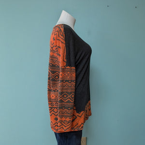 SzXL Grey/Orange Aztec Print Sweater