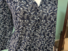 Load image into Gallery viewer, SzXL Navy Floral Print Top H&amp;M