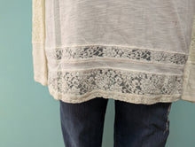 Load image into Gallery viewer, SzXL Maurices White Burnout Top