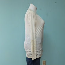 Load image into Gallery viewer, SzXL Maurices White Burnout Top