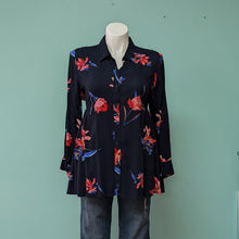 Load image into Gallery viewer, Sz1X ANA Navy Floral Button Up Tunic