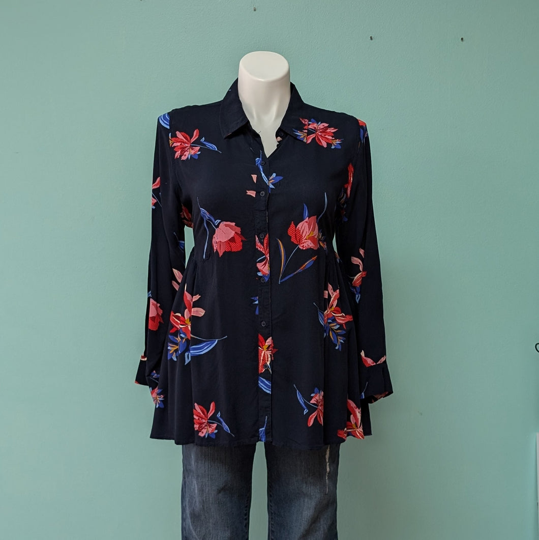 Sz1X ANA Navy Floral Button Up Tunic