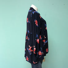 Load image into Gallery viewer, Sz1X ANA Navy Floral Button Up Tunic