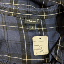 Load image into Gallery viewer, Sz2X Torrid Blue Plaid Button Up