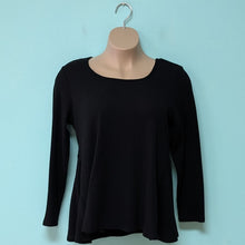 Load image into Gallery viewer, Sz2X Black Waffle Thermal from Torrid