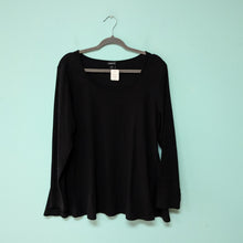 Load image into Gallery viewer, Sz2X Black Waffle Thermal from Torrid