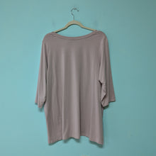 Load image into Gallery viewer, Sz2X Tahari Tee