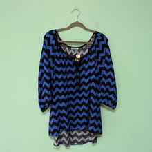 Load image into Gallery viewer, Sz2X Blue/Black Chevron Top