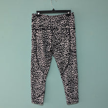 Load image into Gallery viewer, Sz12 Black and White Animal Print Zyia Leggings