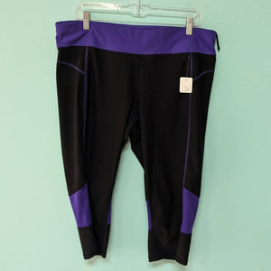 SzXL Black and Blue Xersion Athletic Capri