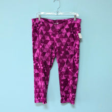 Load image into Gallery viewer, SzXL Pink GeoTriangle Old Navy Capri