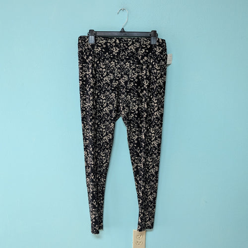 Black and White Floral Print Lularoe Legging