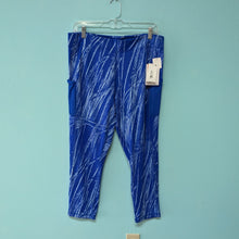 Load image into Gallery viewer, Sz0X Blue and White NWT Sports Illustrated Leggings