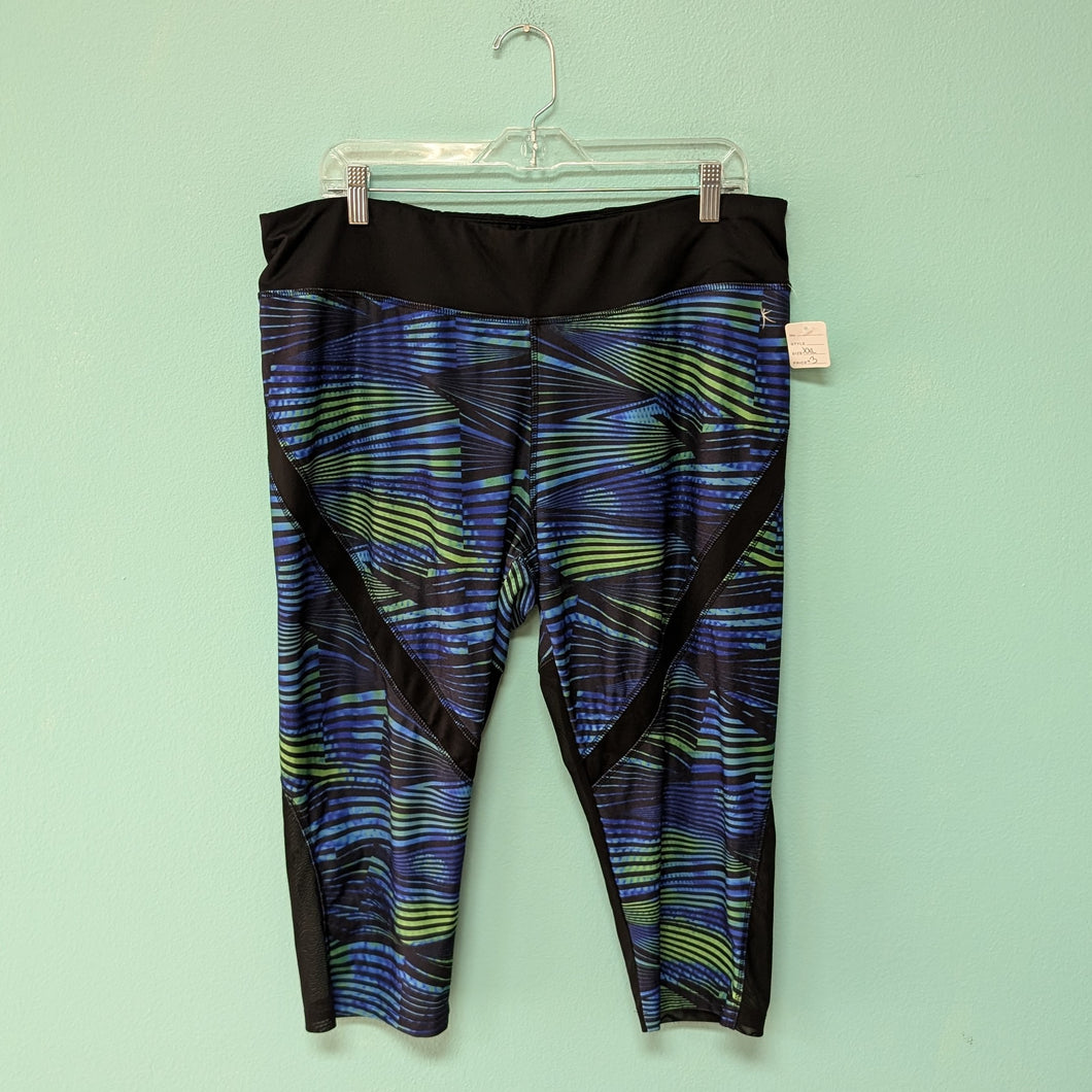 SZXXL Blue/Green Stripe Danskin Capri Leggings