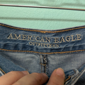 Sz18 American Eagle Embroidered Denim