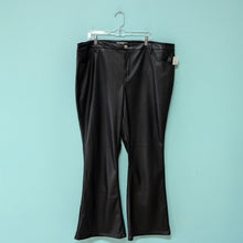 Load image into Gallery viewer, Sz20 Boacky Pleatjer Flair Arula Pants