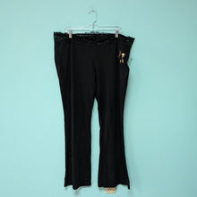 Load image into Gallery viewer, SzXXL Gold Star Black Flair Pants