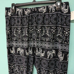 Sz2X Black and White Elephant Leggings