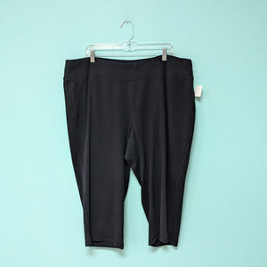 Sz2X Black Catherines Yoga Capri