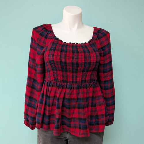 Sz2X Red/Navy Torrid Smocked Top