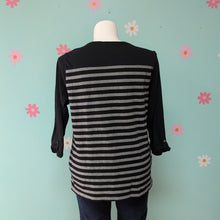 Load image into Gallery viewer, Sz1X Croft &amp; Barrow Black/Grey Stripe Top