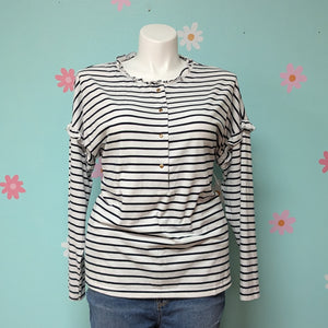 Sz2X Black and White Stripe Top