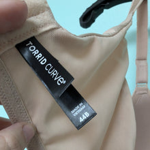 Load image into Gallery viewer, Sz44B Nude Torrid Bra