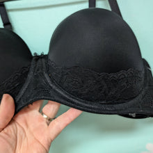 Load image into Gallery viewer, Sz38D Torrid Black Strapless Bra NWT