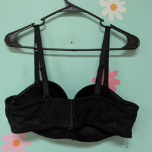 Load image into Gallery viewer, Sz38D Torrid Black Strapless Bra NWT