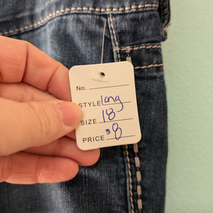 Sz18L Maurices Straight Leg Denim