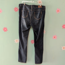 Load image into Gallery viewer, Sz18L Maurices Straight Leg Denim