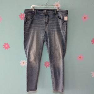 Sz18 Old Navy Light Wash Rock Star Skinny