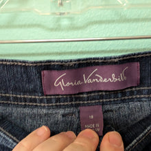 Load image into Gallery viewer, Sz18 Gloria Vanderbilt Dark Denim