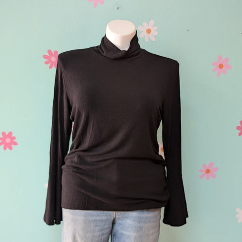 SzXL Jessica Simpson Black Bell Sleeve Ribbed Turtle Neck