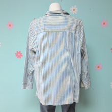 Load image into Gallery viewer, Sz2X Liz &amp; Me Blue/White Stripe Button Up