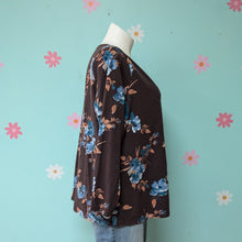 Load image into Gallery viewer, Sz2X Denim and Company Brown Floral Tee