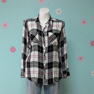 Sz2X Maurices White/Black Plaid Snap Up