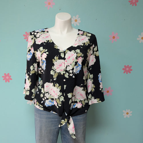 Sz2X Black Floral Tie Front Top