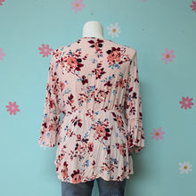 Load image into Gallery viewer, Sz2X Lane Bryant Pink Floral Boho Top