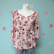 Load image into Gallery viewer, Sz2X Lane Bryant Pink Floral Boho Top