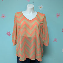 Load image into Gallery viewer, Sz3X Heart soul Tan/Peach Chevron Blouse