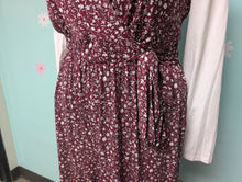 Load image into Gallery viewer, Sz2X Kaileigh Maroon Floral Jumpsuit