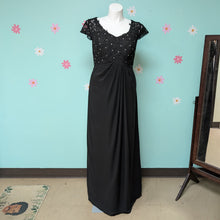 Load image into Gallery viewer, Sz22W Black Mother of the Bride Dress