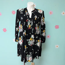 Load image into Gallery viewer, SzXL Black Floral Dress