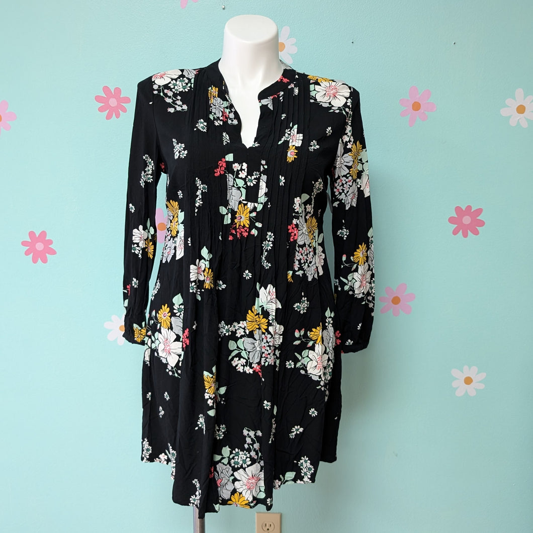 SzXL Black Floral Dress