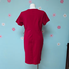 Load image into Gallery viewer, SzXL Woman with Control Red T-shirt Dress