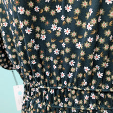 Load image into Gallery viewer, Sz2X Nine Britton Olive Green Ditsy Floral Romper NWT