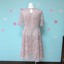 Load image into Gallery viewer, Sz2X Lilac Beige Lace Midi Cocktail Dress