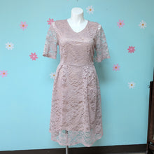 Load image into Gallery viewer, Sz2X Lilac Beige Lace Midi Cocktail Dress