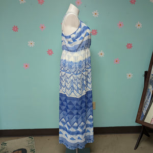 SzXXL Old Navy Blue/White Print Maxi Dress